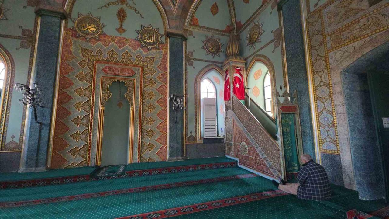 Kütahya'da Yeşil Camii, Osmanlı Tezyinat Sanatının Nadir Örneklerinden Biri