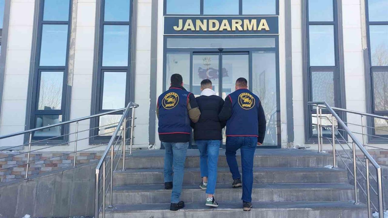 Muş Korkut'ta 4 Yıl 2 Ay Hapis Cezası Olan Şahıs Gözaltına Alındı