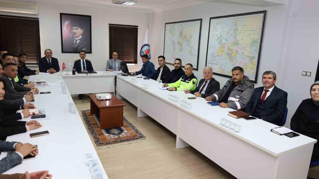 Afyonkarahisar Dinar'da Kış Tedbirleri İçin Toplantı Yapıldı