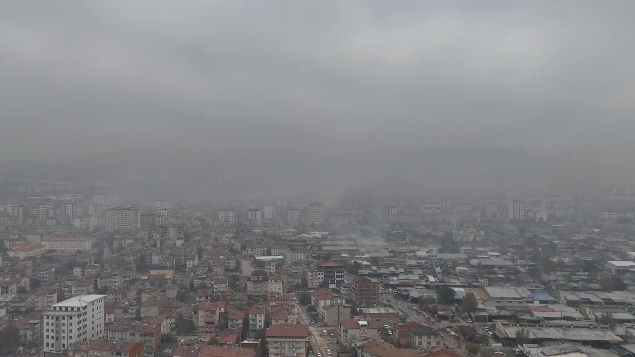 Elazığ Merkez ve Çevresinde Yaklaşık Bir Haftadır Süren Sis Hava Koşulları Etkili Oluyor