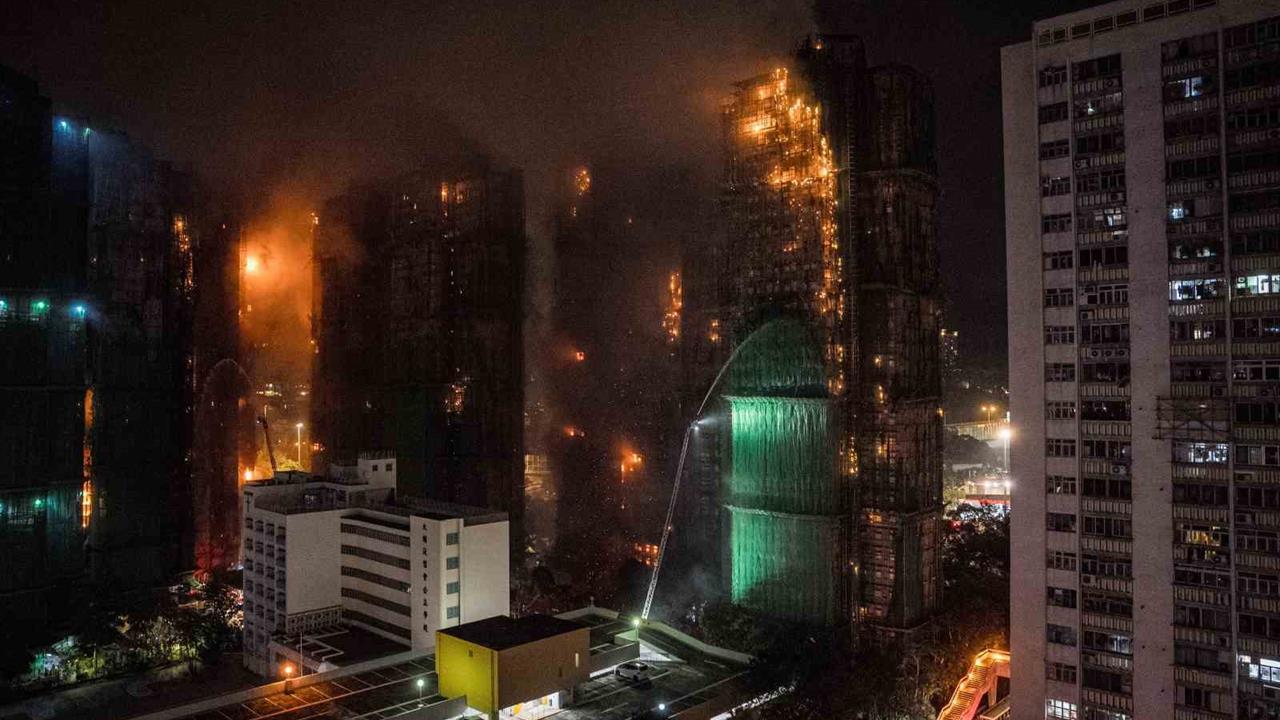 Hong Kong Tai Po'da Meydana Gelen Yangında Can Kaybı 55'e Ulaştı