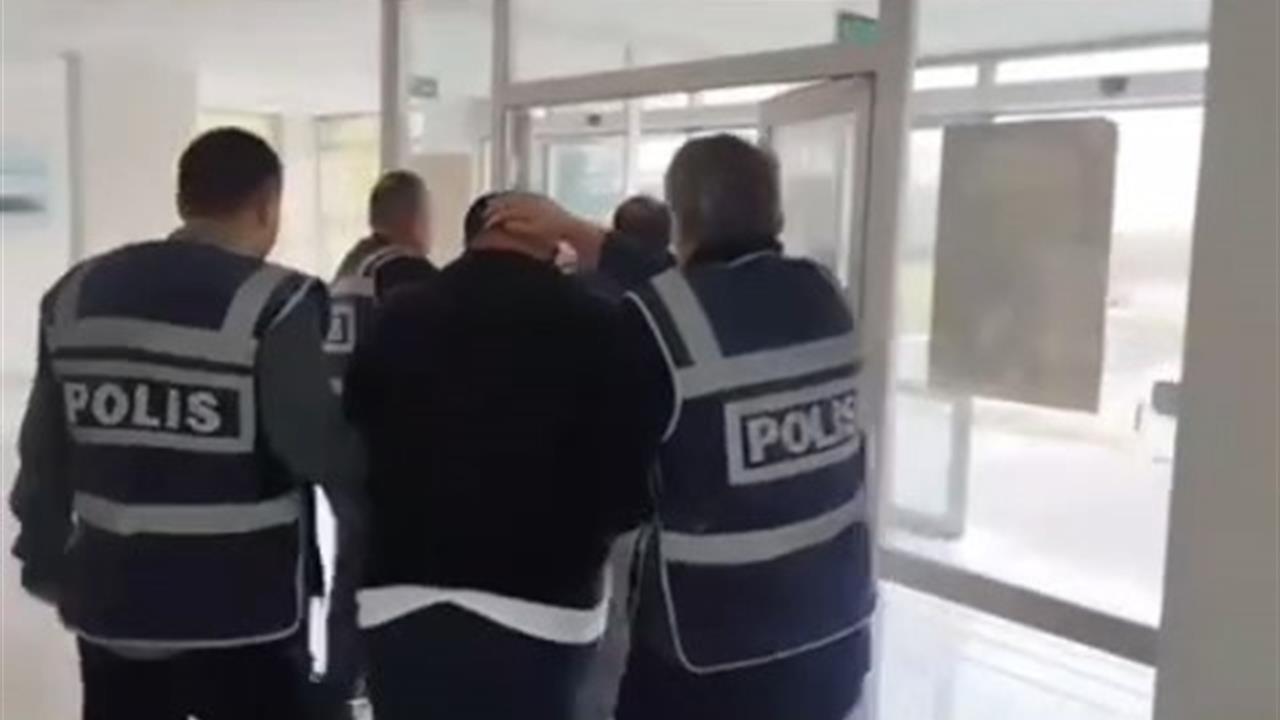 Niğde'de Silahla Mala Zarar Veren İki Firari Şüpheli Yakalandı