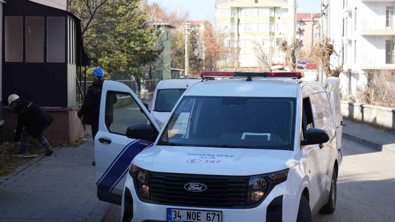 Erzurum'da Doğal Gaz Sızıntısı İhbarları Üzerine Okullar Tahliye Edildi