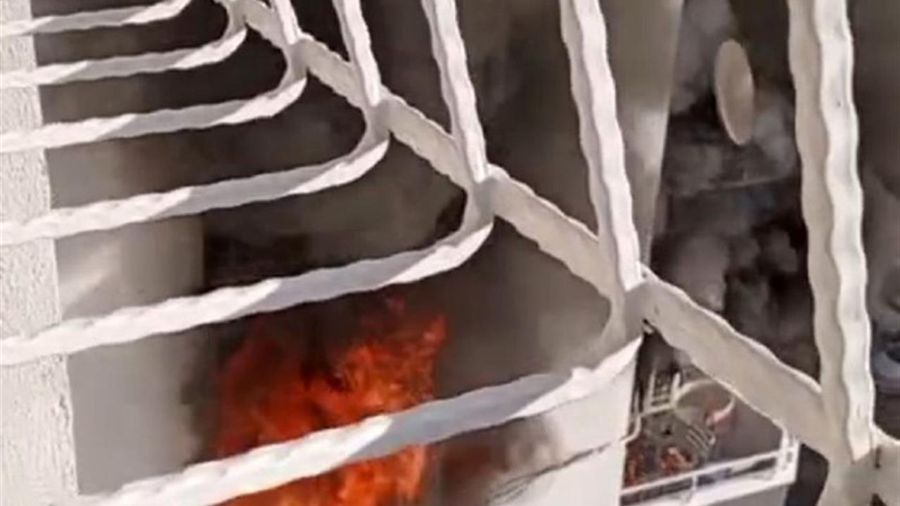 Adana Çukurova'da 6. Katta Yangın Çıktı, Eşyalar Zarar Gördü