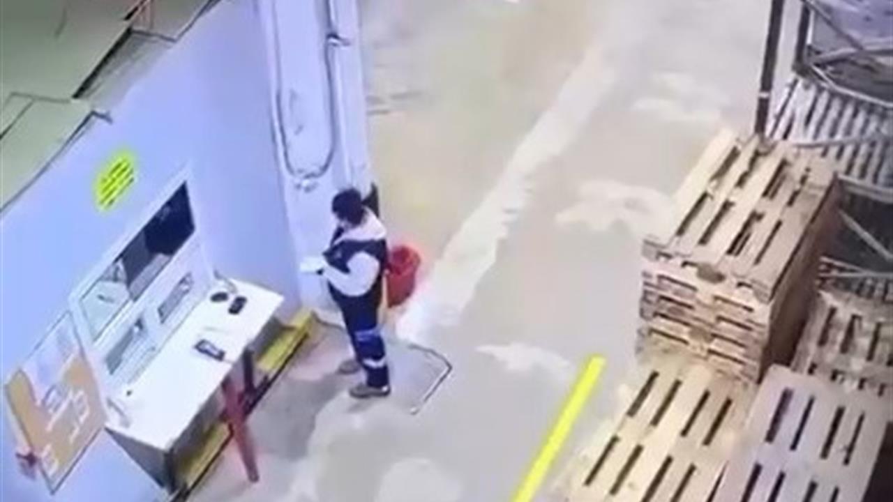 Bursa Organize Sanayi Bölgesi'nde Forkliftle İstifleme Sırasında Kadın Çalışan Kıl Payı Kurtuldu