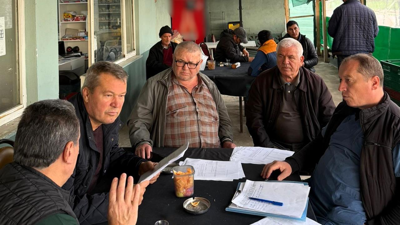 Kırklareli Lüleburgaz'daki Çiftçilere Hayvan Hastalıkları ve Salgın Tedbirleri Eğitimi Verildi