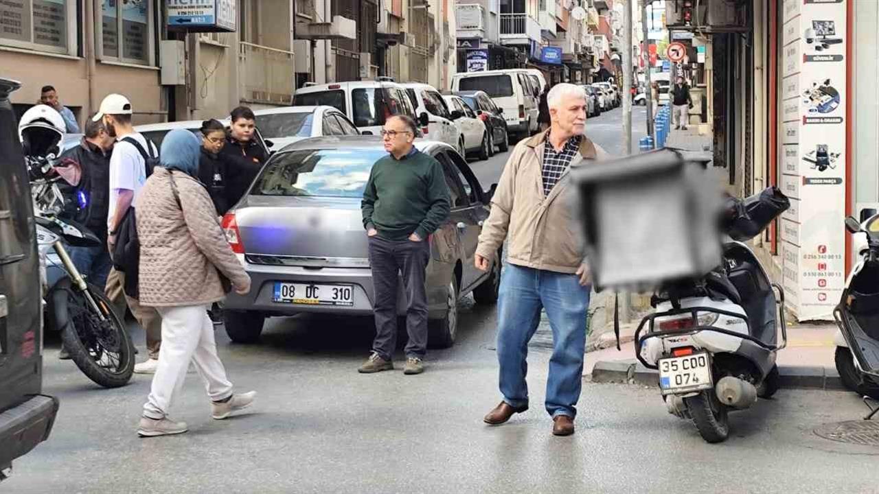 Aydın Efeler'de Motosiklet ile Otomobil Çarpıştı, 1 Yaralı