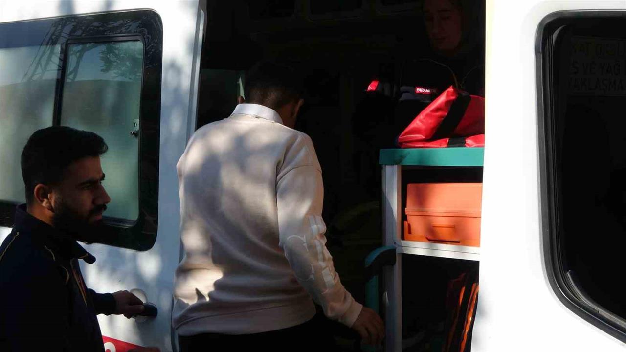 Adıyaman'da Bıçaklı Bir Şahıs, İki Çocuğu Yaraladı.