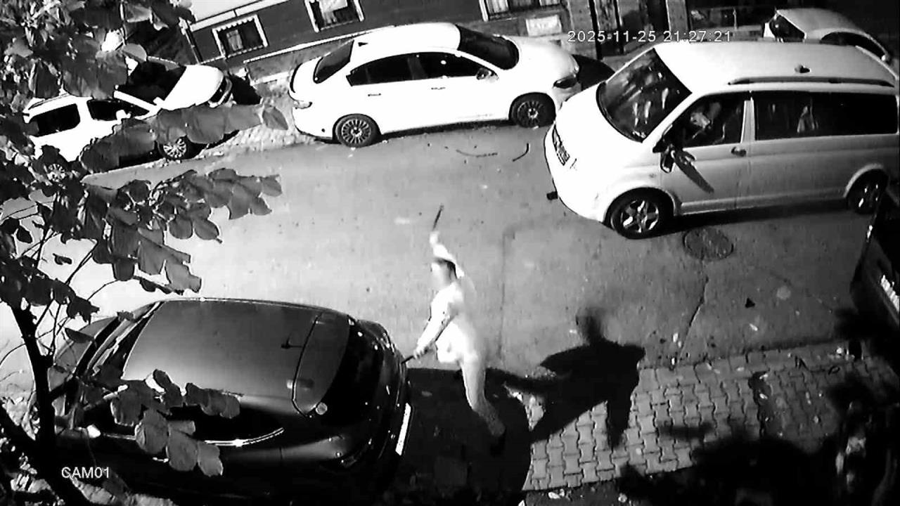 Ümraniye'de Saldırıya Uğrayan Tunahan Çolakel, Araç Hasarını Anlattı