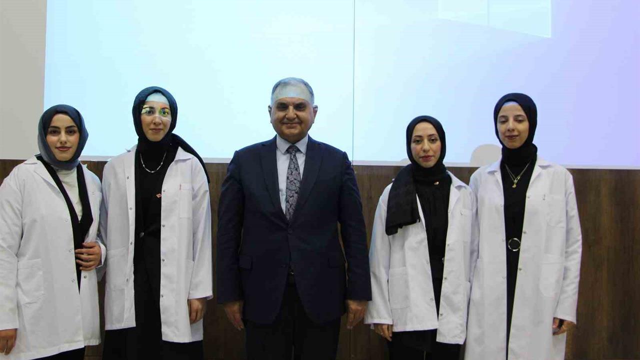 Elazığ Fırat Üniversitesi Eğitim Fakültesi'nde Beyaz Önlük Giyme Töreni Gerçekleşti