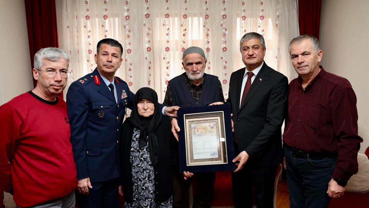 Karabük'te Şehit Ailesine Şehadet Belgesi Teslim Töreni Gerçekleşti