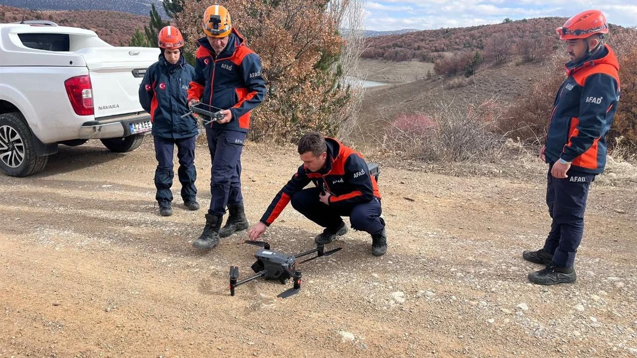 Konya Beyşehir'de Kaybolan 15 Yaşındaki Çocuk İçin Arama Çalışmaları Sürüyor