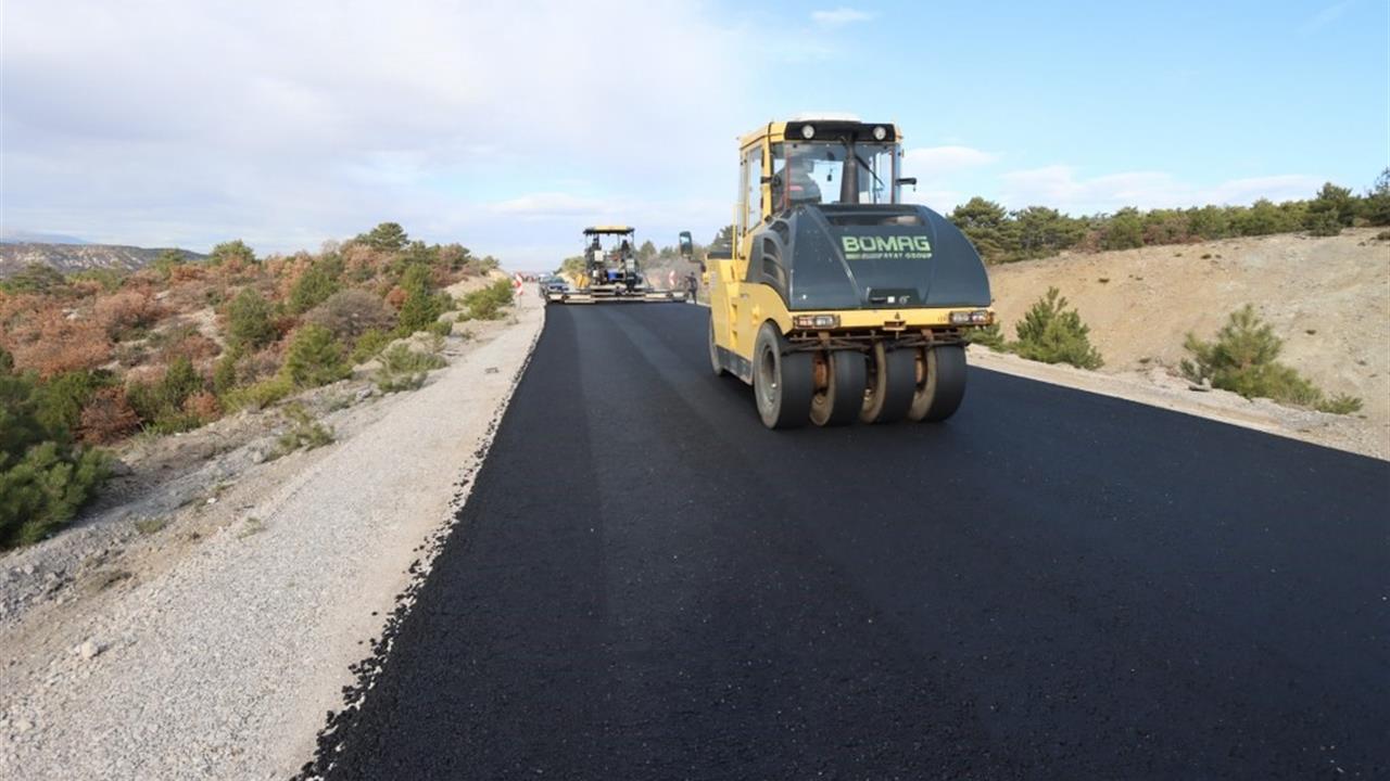 Kütahya Merkez'de Asfalt Çalışmaları Hızla İlerliyor