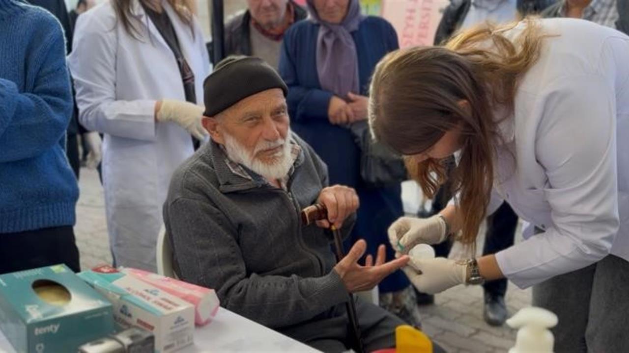 Bilecik Pelitözü Mahallesi'nde Diyabet Farkındalığı İçin Etkinlik Gerçekleştirildi