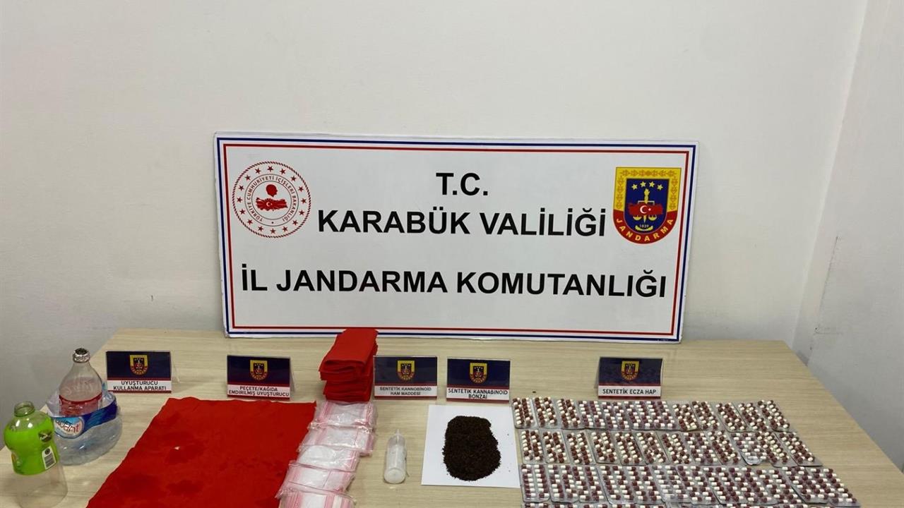 Karabük Merkez'de Jandarma Ekiplerinin Uyuşturucu Operasyonunda 6 Şüpheli Gözaltına Alındı