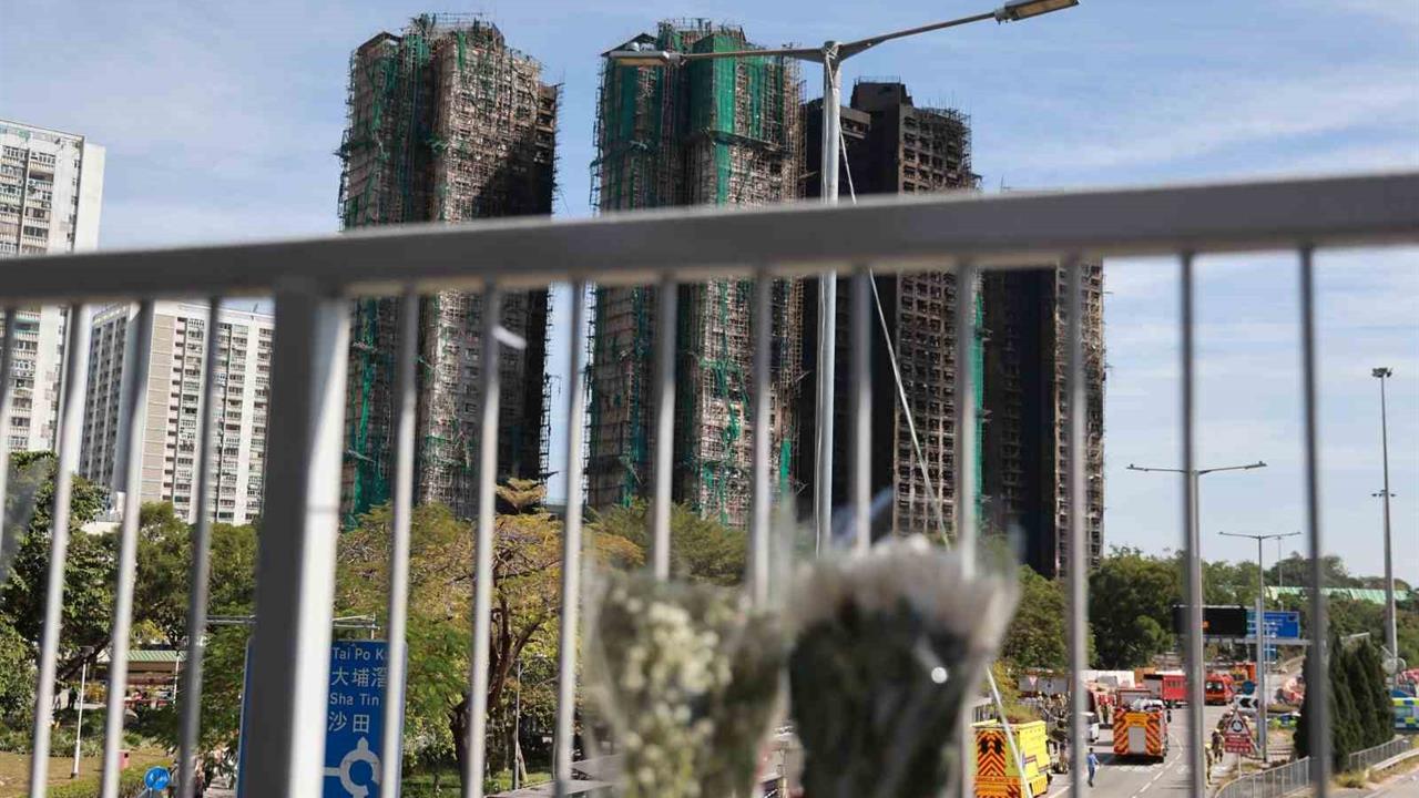 Hong Kong Tai Po Bölgesinde Yangın Sonucu 128 Kişi Hayatını Kaybetti