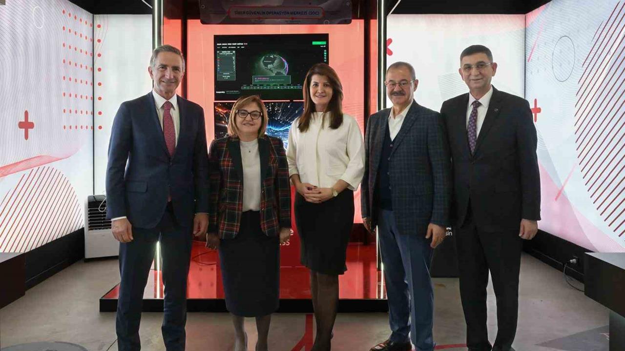 Gaziantep'te Açılan Vodafone Business Tech Hub, Anadolu Sanayisini Geleceğe Taşıyacak