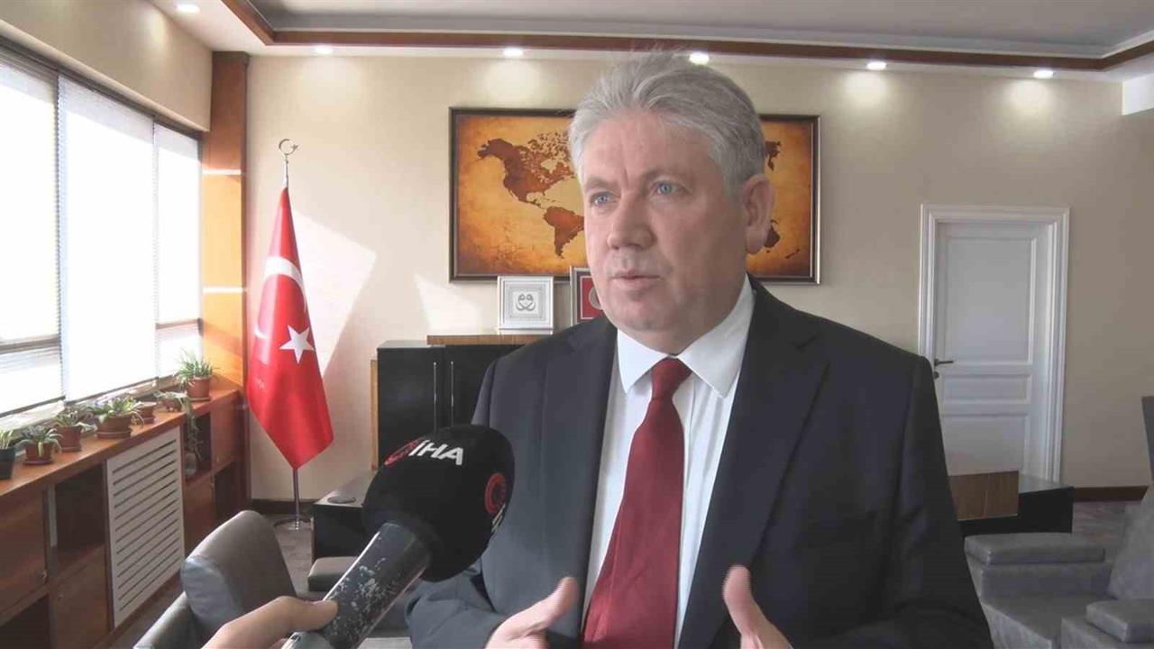 Ankara'da Cumhurbaşkanlığı Eğitim Politikaları Kurulu Üyesi Akça, Ara Tatil Hakkında Konuştu