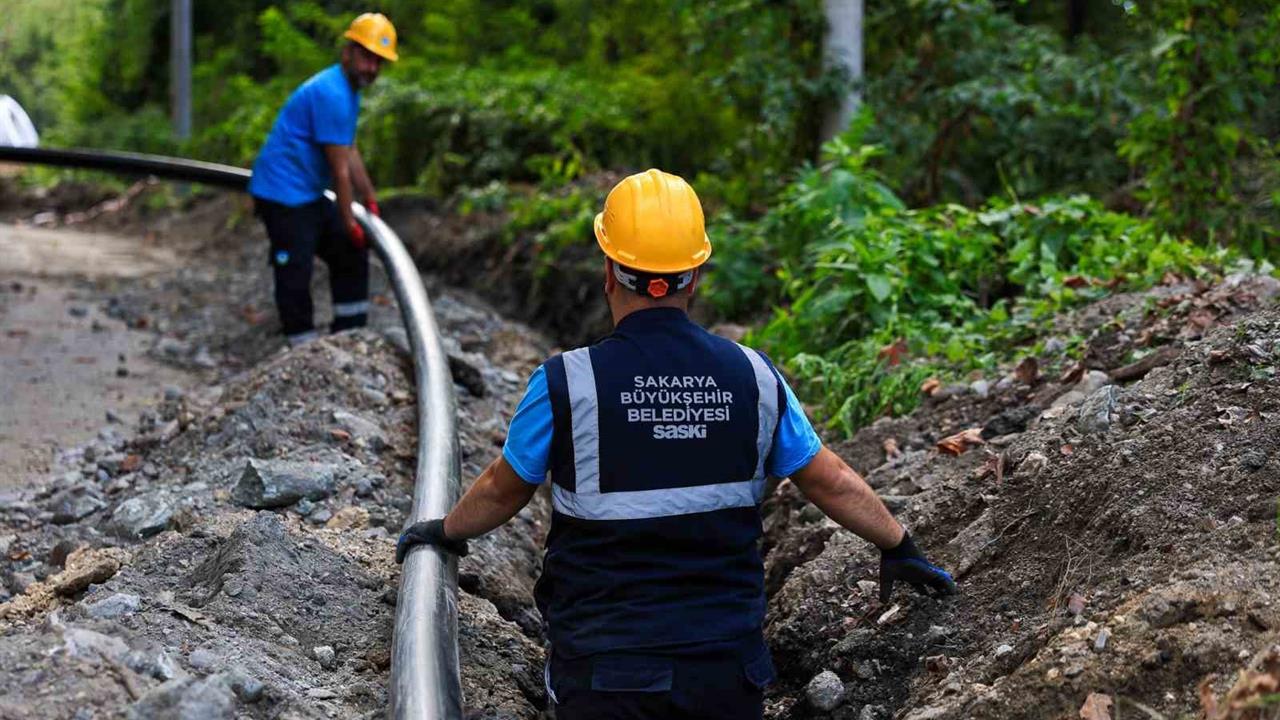 Sapanca Yanık Mahallesi'nde İçme Suyu Hattı Projesinin Yüzde 50'si Tamamlandı