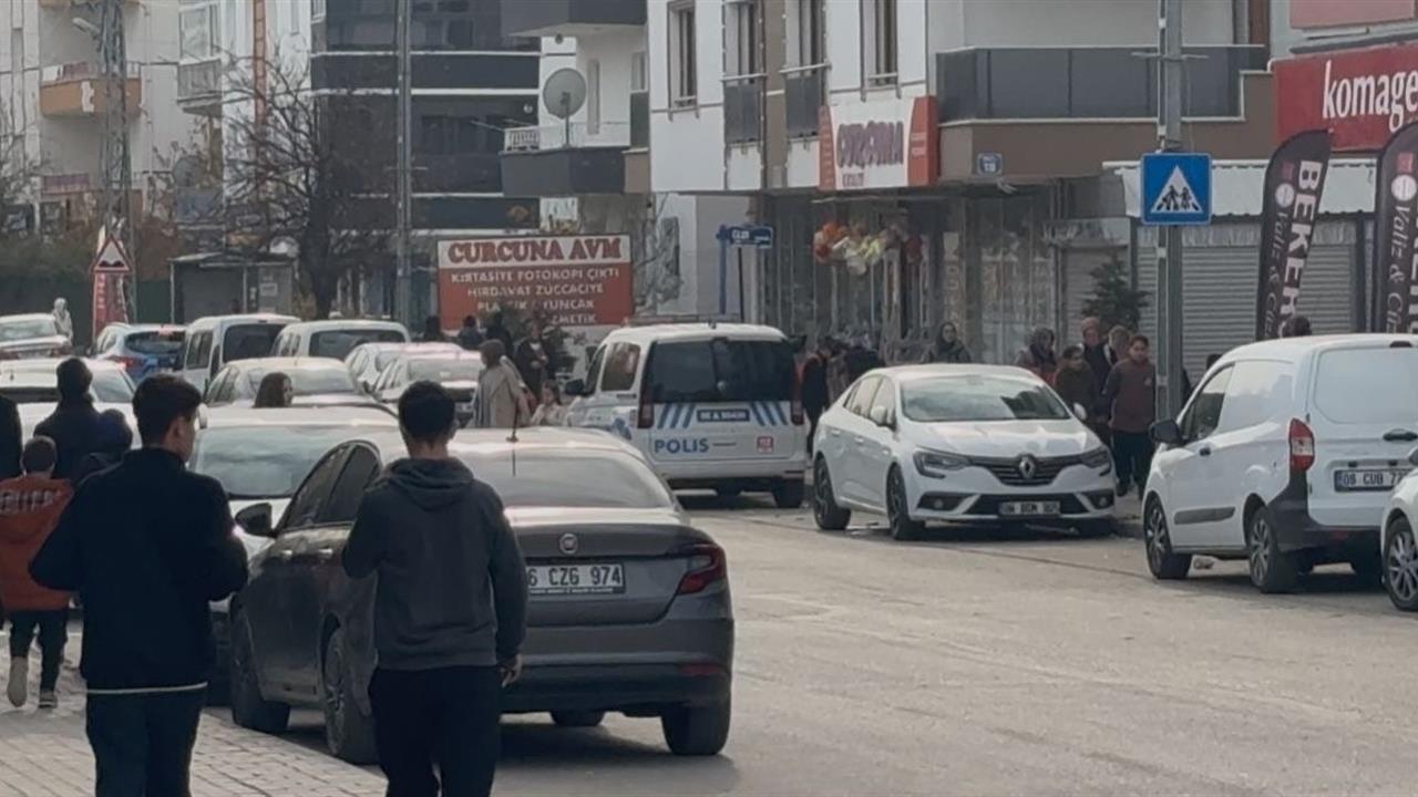 Ankara Sincan'da Liseli Gençler Arasında Bıçaklı Kavga: 1 Yaralı