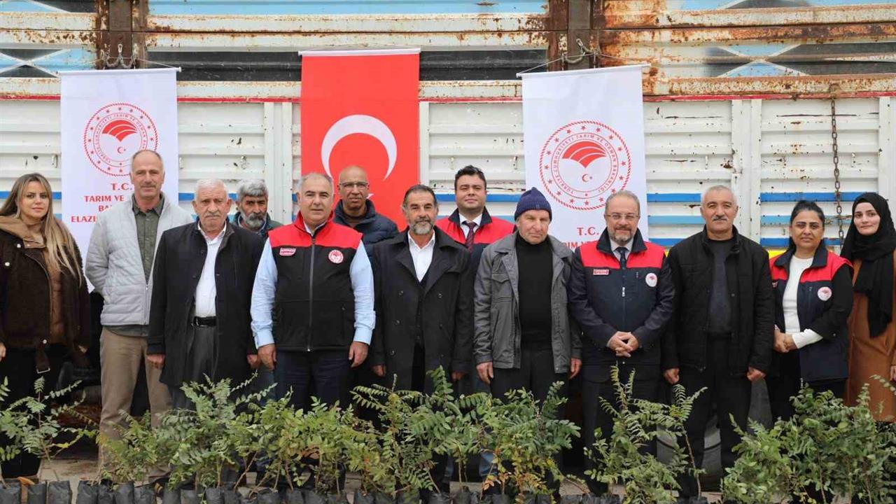 Elazığ'da Sumak Üretimini Geliştirme Projesi Kapsamında 13 Üreticiye Destek Verildi
