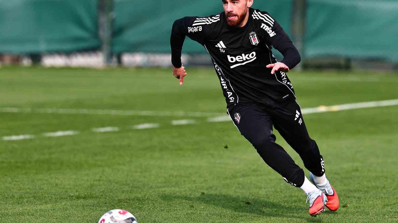 İstanbul Beşiktaş, Fatih Karagümrük ile Oynayacağı Maçın Hazırlıklarına Devam Ediyor.