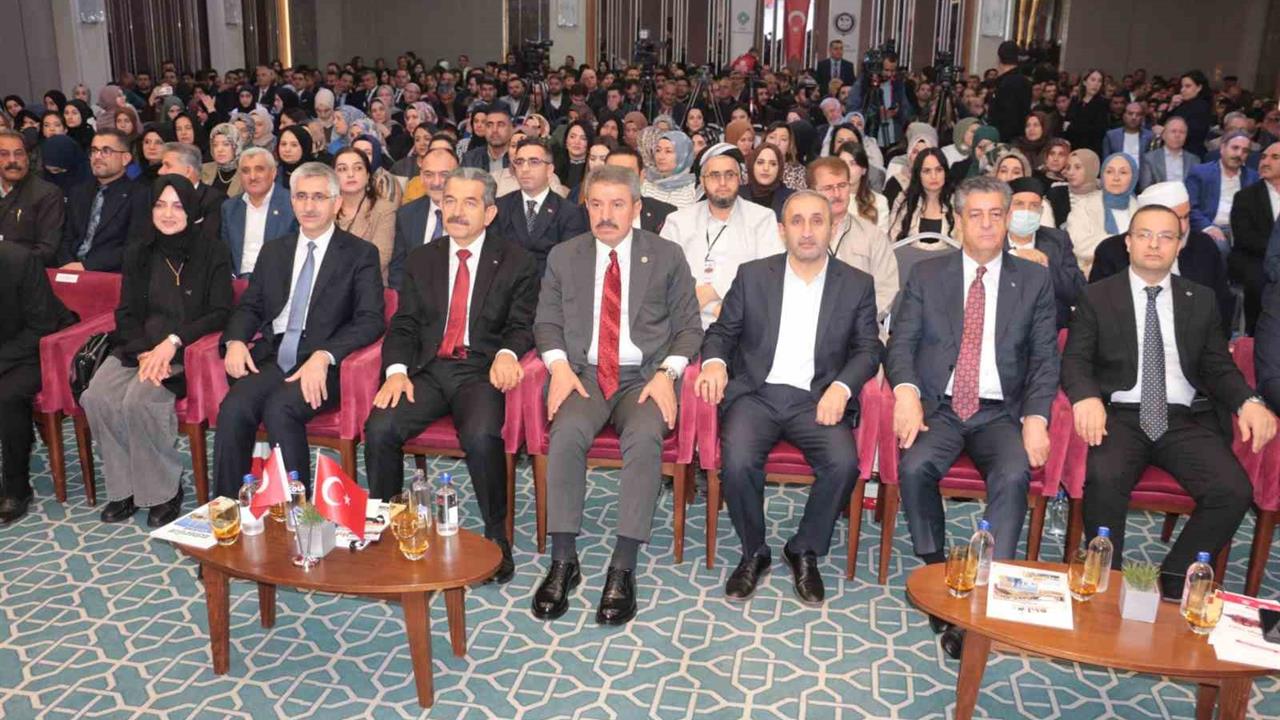 Cizre'de IV. Uluslararası Melaye Ciziri Sempozyumu Açıldı