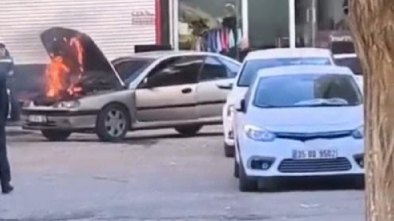 Şanlıurfa Viranşehir'de Seyir Halindeki Araçta Yangın Çıktı