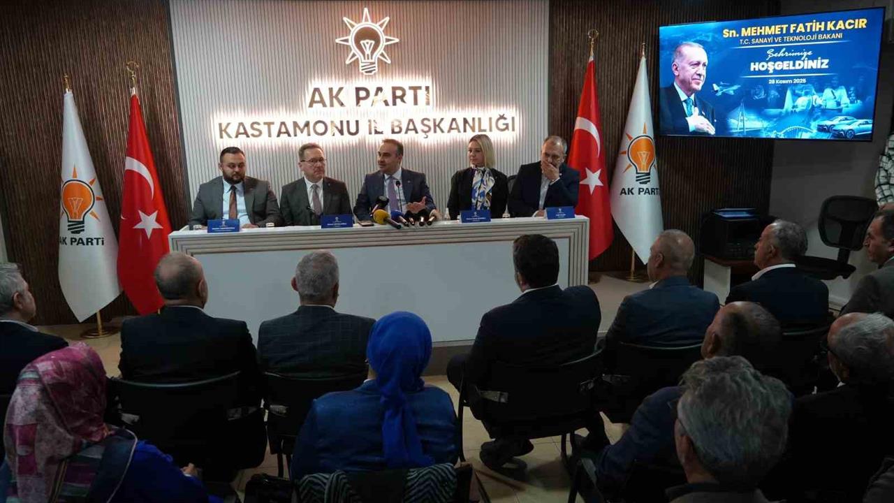 Kastamonu'da Sanayi ve Teknoloji Bakanı Mehmet Fatih Kacır, 47 milyar lira yatırım ile 15 bin istihdam sağlandığını açıkladı.