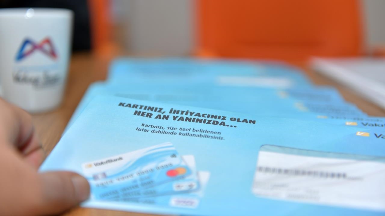 Mersin Büyükşehir’den Üniversite Öğrencilerine Müjde: 8 Bin 251 Öğrencinin Hesabına Öğrenim Yardımı Yatırıldı!