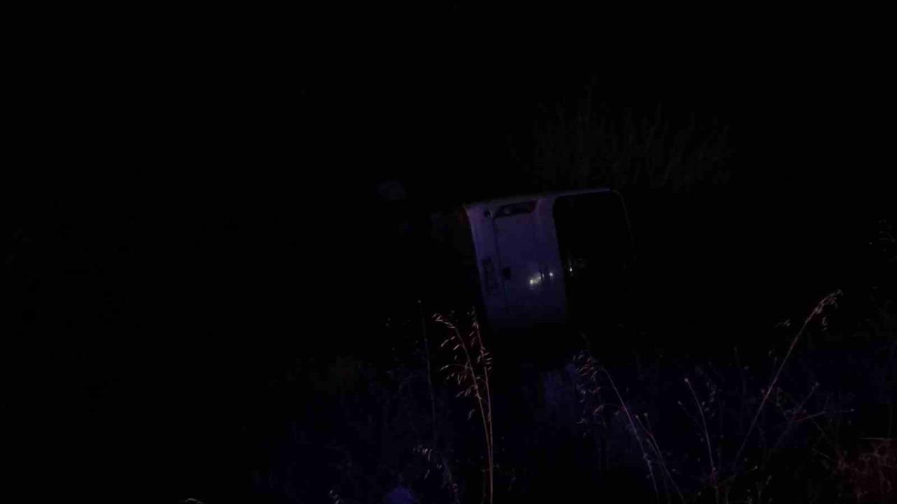 Siirt Şirvan'da İşçileri Taşıyan Otobüsün Devrilmesi Sonucu 17 Kişi Yaralandı