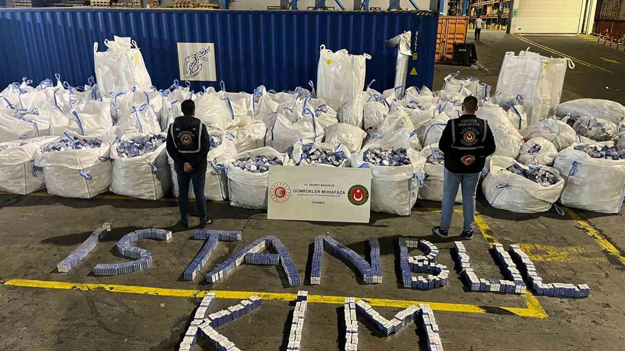 İstanbul Ambarlı'da Gerçekleşen Operasyonda 394 Bin Paket Kaçak Sigara Ele Geçirildi