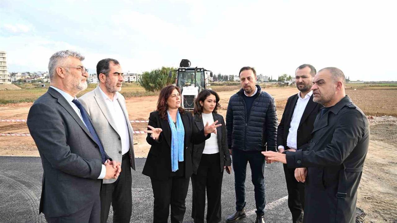 Aydın'da Başkan Çerçioğlu, Yol Yapım Çalışmalarının Hızla Sürdüğünü Açıkladı