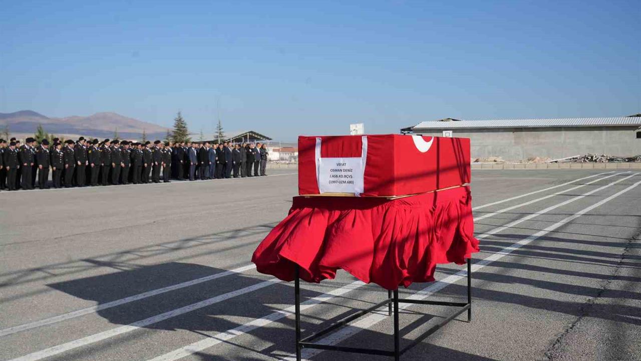 Niğde Çamardı'da Vefat Eden Komutan İçin Tören Gerçekleştirildi