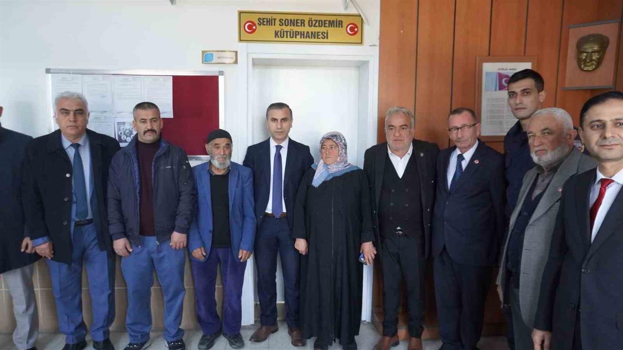 Çorum Osmancık’ta Şehitlerin İsimleri Okul Kütüphanelerine Verildi