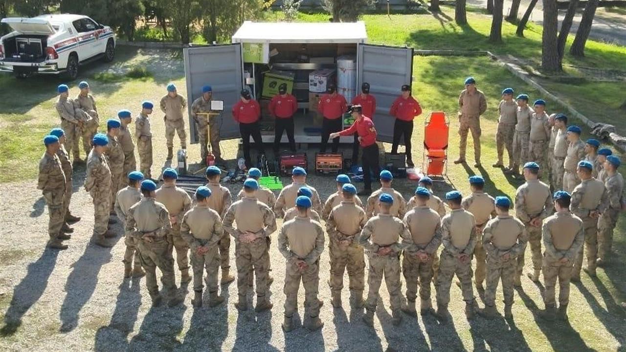 Aydın'da 105 Jandarma Personeline Afet Eğitimleri Verildi