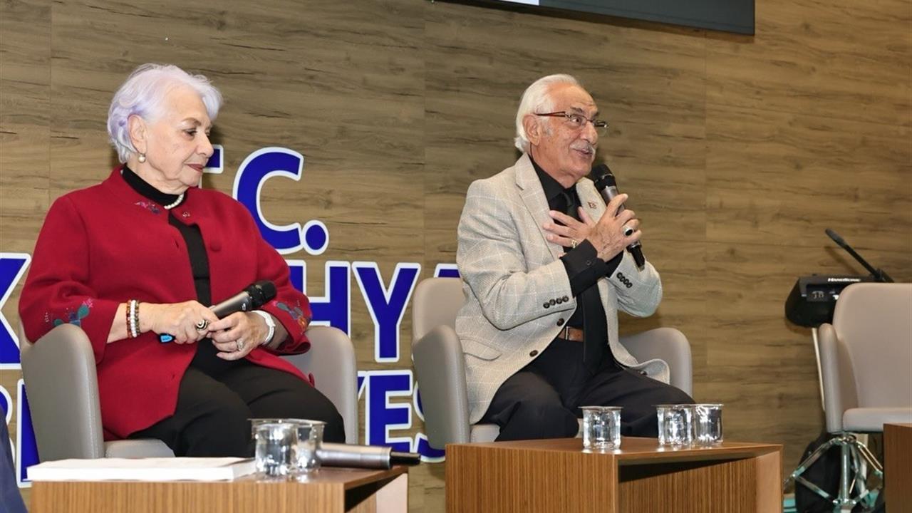 Kütahya'da Düzenlenen Saygı Gecesinde İki Sanatçı Onurlandırıldı