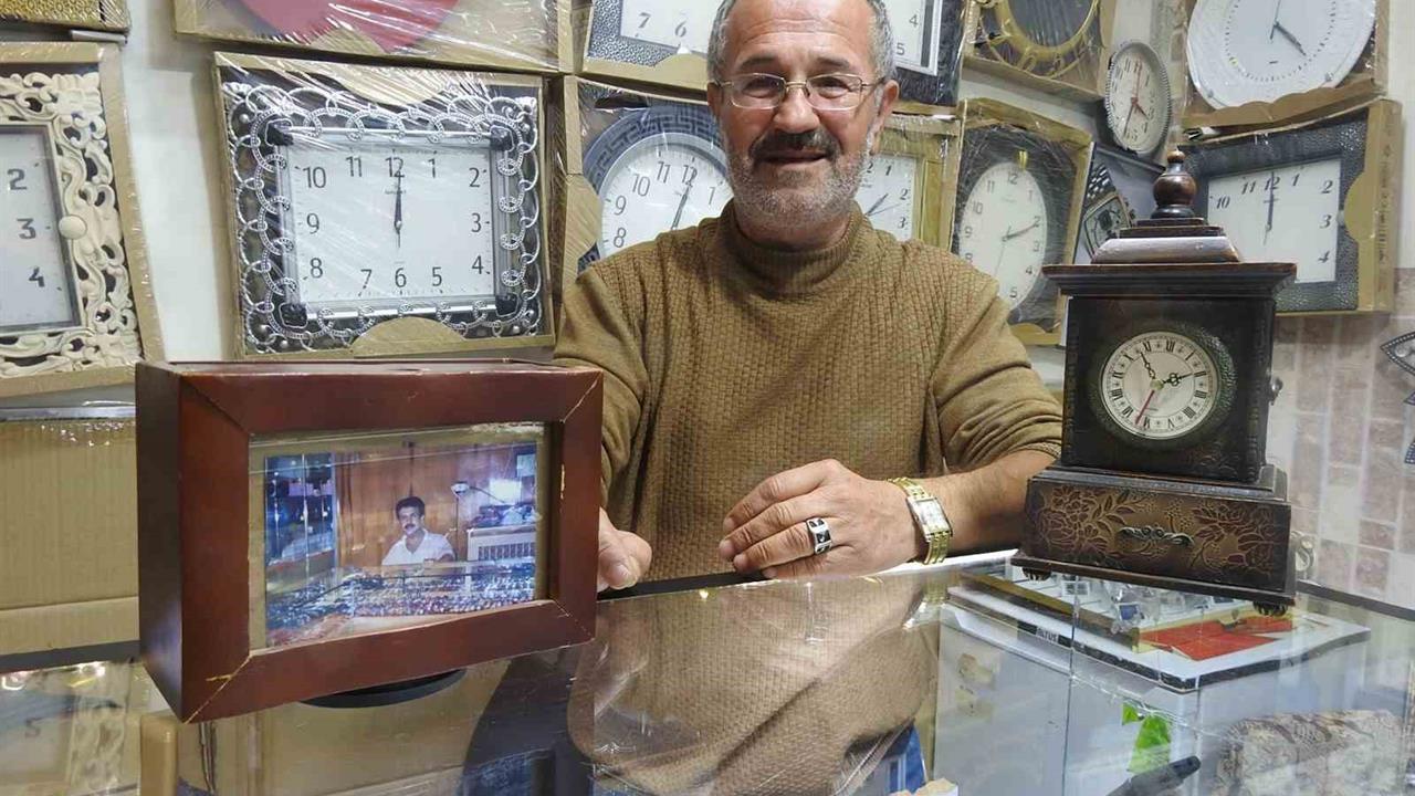 Kilis'teki Usta Saatçi Bora, Gençlerin Meslek Öğrenmesini Öneriyor