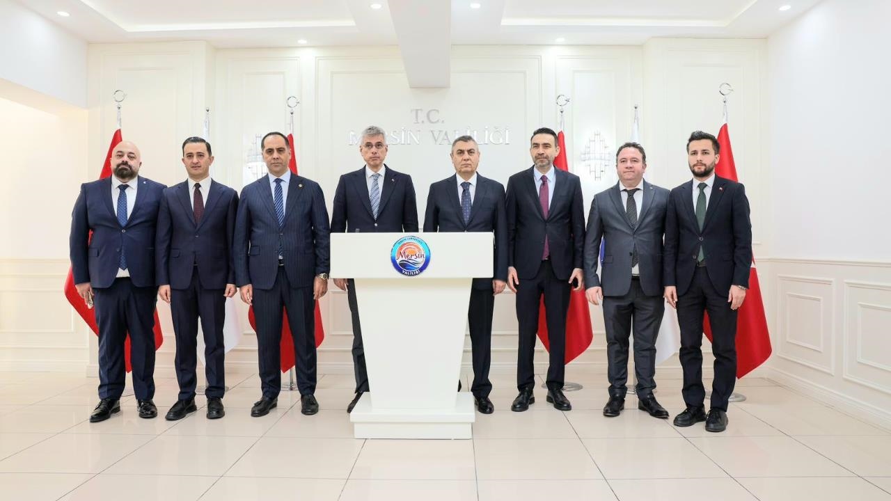 Sağlık Bakanı Prof. Dr. Kemal Memişoğlu, Vali Toros’u Ziyaret Etti