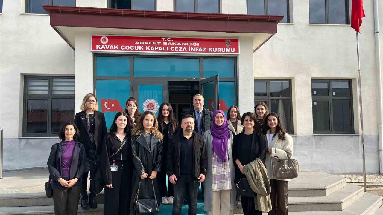 Samsun Kavak'ta "Gelişim ve İletişim Söyleşisi" düzenlendi.