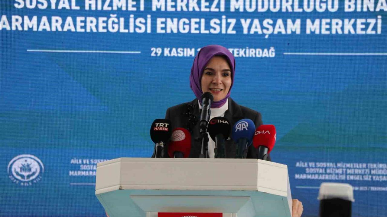 Tekirdağ'da Bakan Göktaş, Engelsiz Yaşam Merkezi'nin açılışında sosyal destek projelerini anlattı.