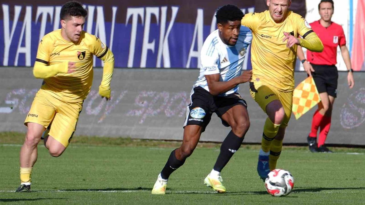 Erzurumspor FK, Trendyol 1. Lig'deki maçta İstanbulspor'u 4-0 yenerek önemli bir galibiyet elde etti.