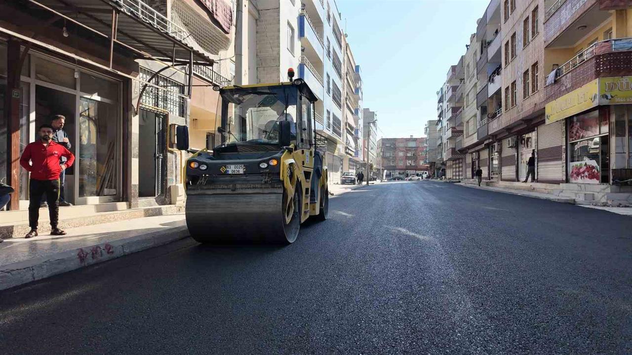 Şanlıurfa Büyükşehir Belediyesi Kış Ayları İçin Asfaltlama Çalışmalarını Hızlandırdı