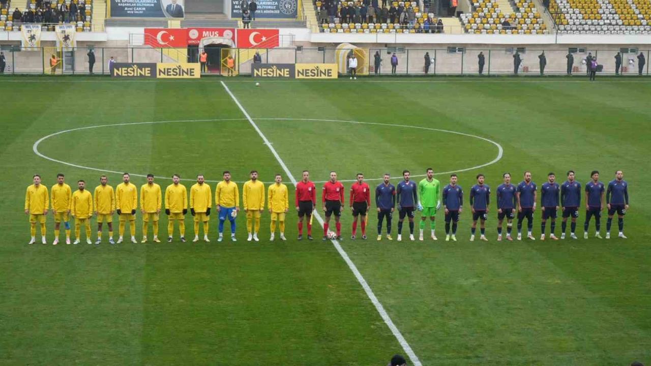 Muş'ta Gerçekleşen Maçta Muş Spor Kulübü, Yeni Mersin İdman Yurdu'nu 5-0 Mağlup Etti