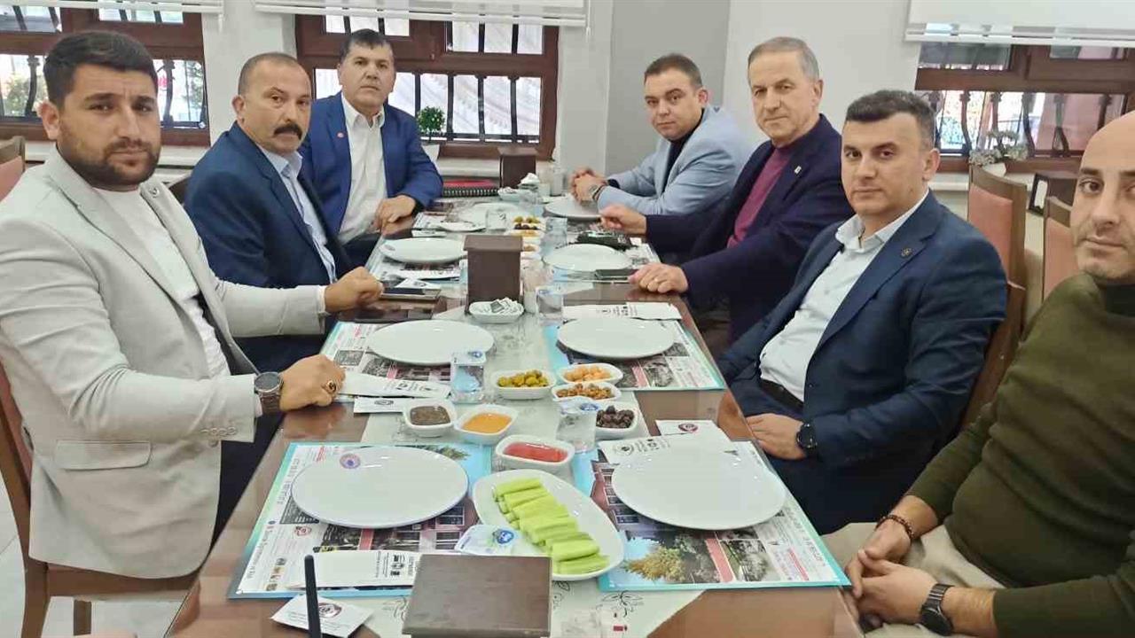 Zonguldak Devrek'te Siyasi Parti Temsilcileri İstişare Toplantısında Bir Araya Geldi