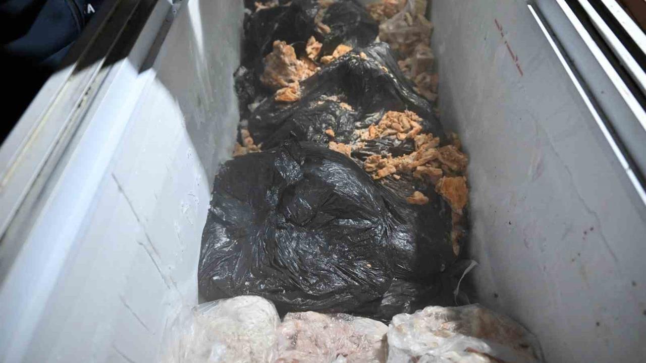 Manisa Merkez'de Hijyen Kurallarını İhlal Eden Bir İşletme Mühürlendi