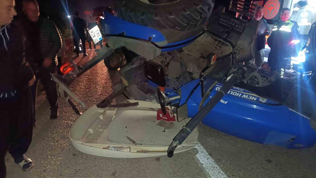 Adana Kozan'da Meydana Gelen Üç Araçlı Trafik Kazasında İki Kişi Yaralandı