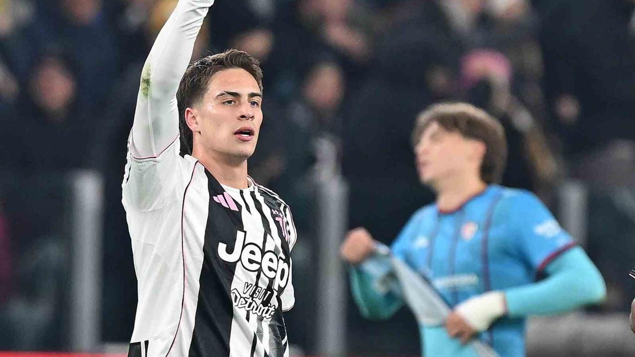 İstanbul'da Juventus, Kenan Yıldız'ın 2 golüyle Cagliari'yi mağlup etti.