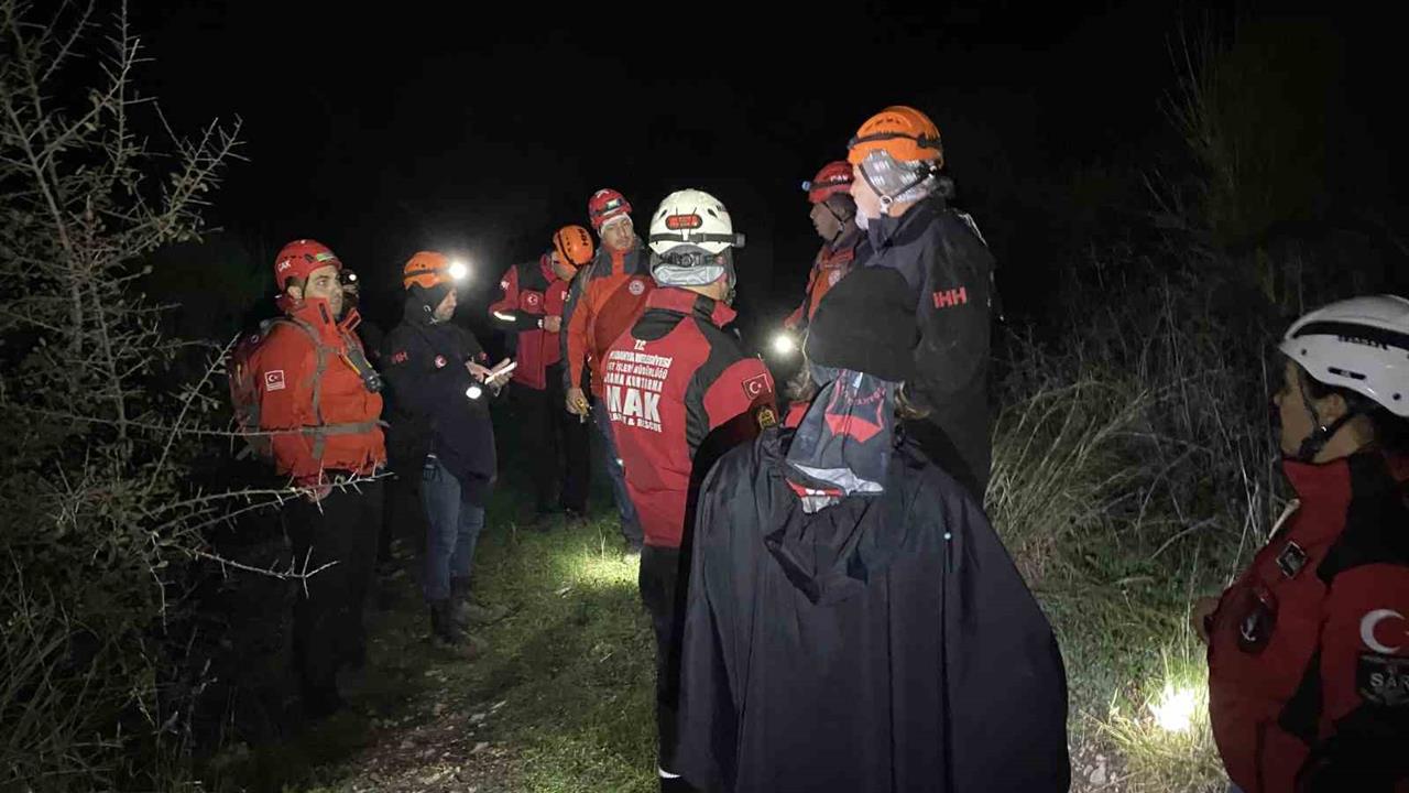 Bursa Mudanya'da Kayıp Alzheimer Hastası İçin Arama Çalışmaları Devam Ediyor