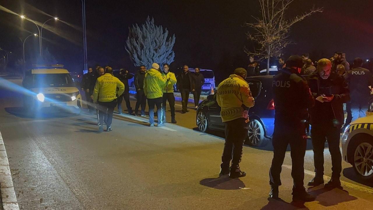 Erzincan'da Alkollü Sürücü 3 Araca Çarptı, Kovalamaca Yaşandı